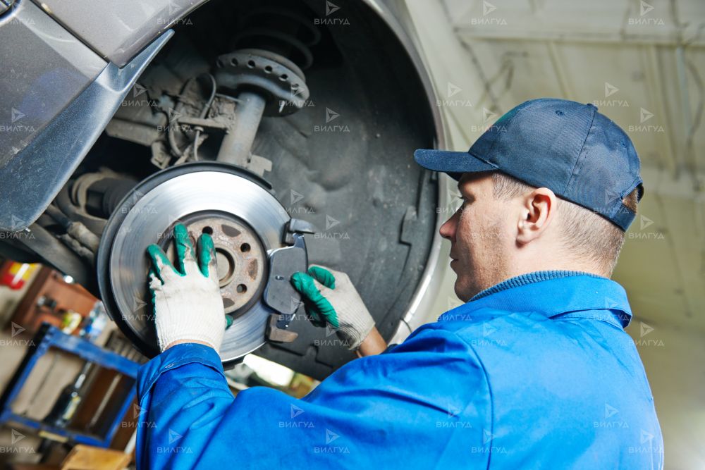 Прокачка тормозов Mitsubishi
